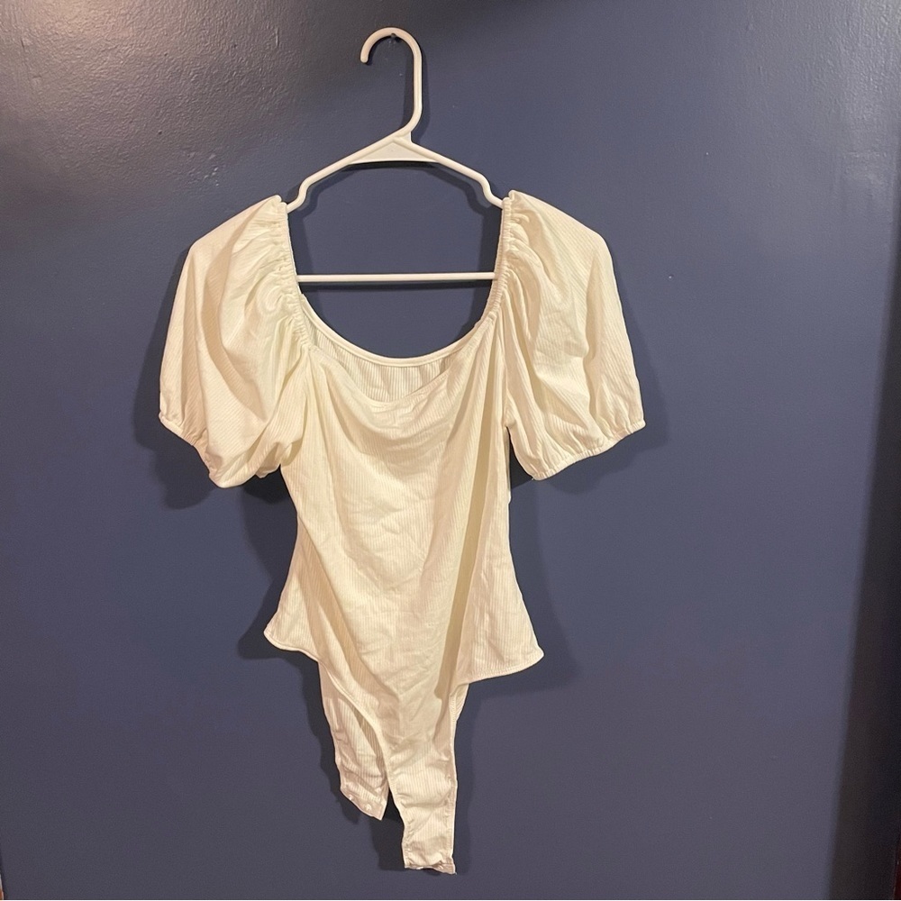 PUFFY SLEEVE BODYSUIT - Picture 3 of 5